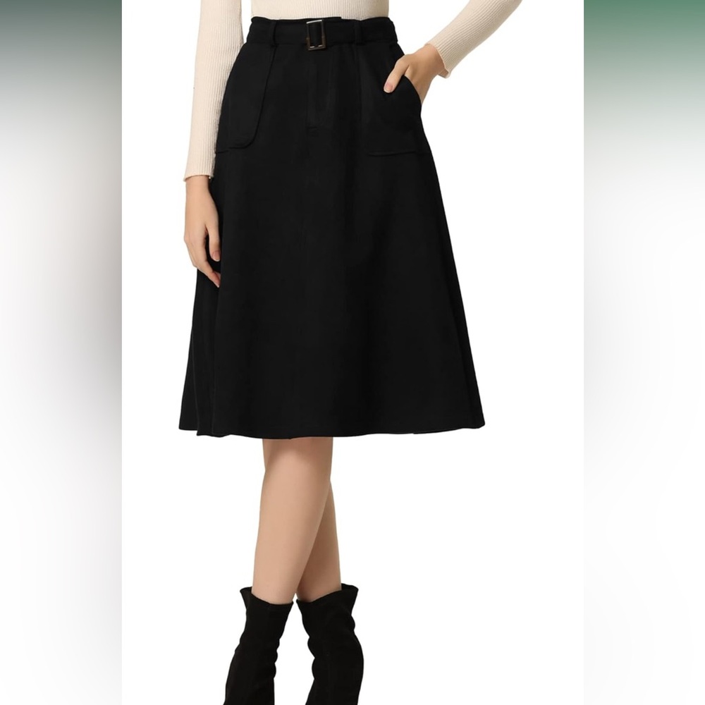 EUC Allegra K black faux suede knee length skirt with pockets!